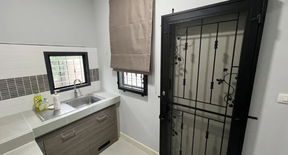 For sale 3 bedrooms house in Khlong Sam Wa, Bangkok