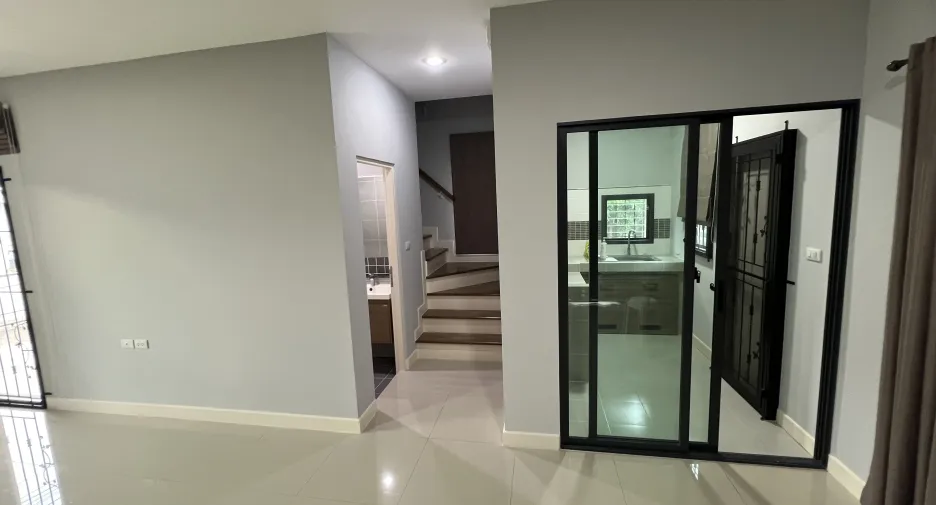 For sale 3 bedrooms house in Khlong Sam Wa, Bangkok