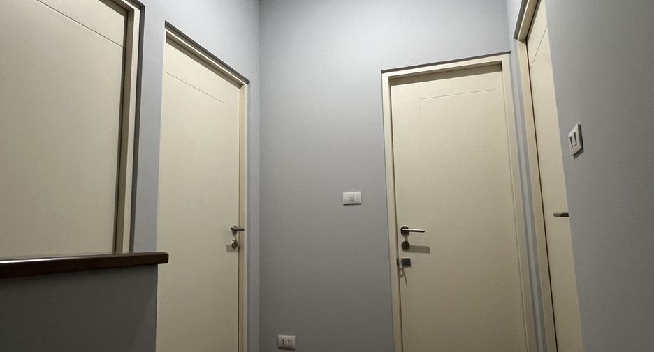 For sale 3 bedrooms house in Khlong Sam Wa, Bangkok
