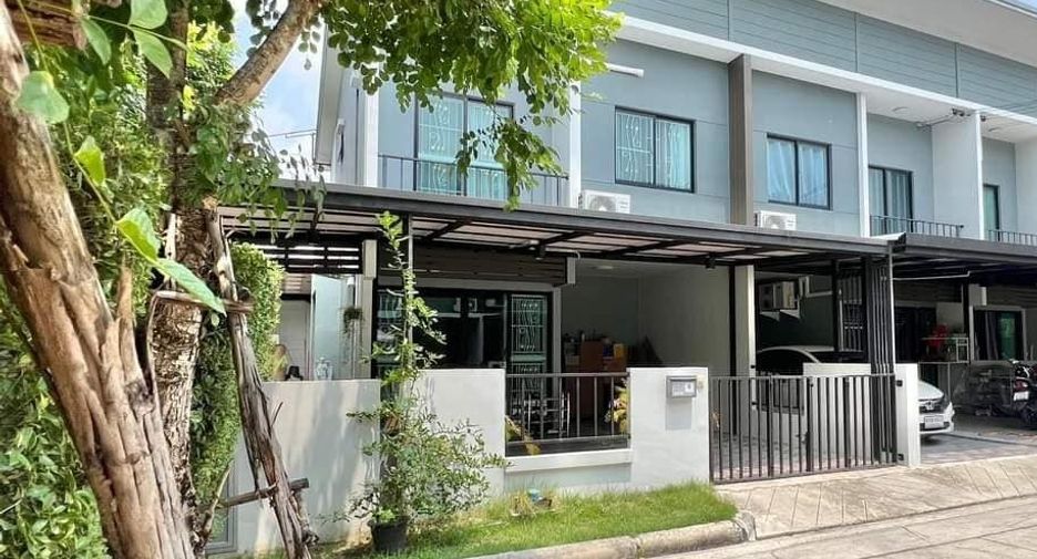 For sale 3 bedrooms townhouse in Bang Phli, Samut Prakan