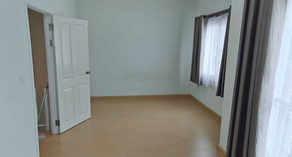 For sale 3 bedrooms townhouse in Bang Phli, Samut Prakan