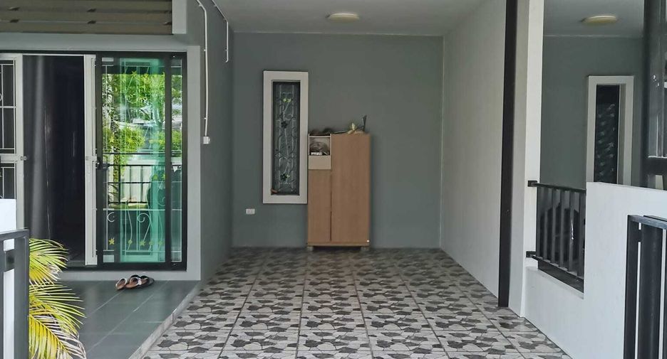 For sale 3 bedrooms townhouse in Bang Phli, Samut Prakan