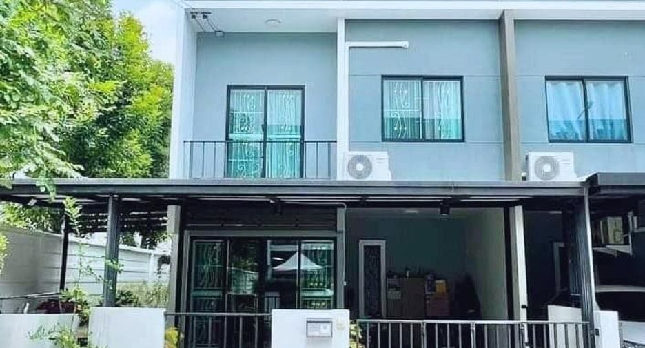 For sale 3 bedrooms townhouse in Bang Phli, Samut Prakan