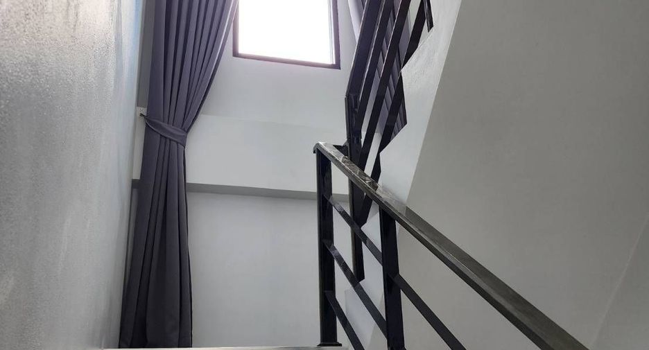 For sale 4 bedrooms house in Nong Khae, Saraburi