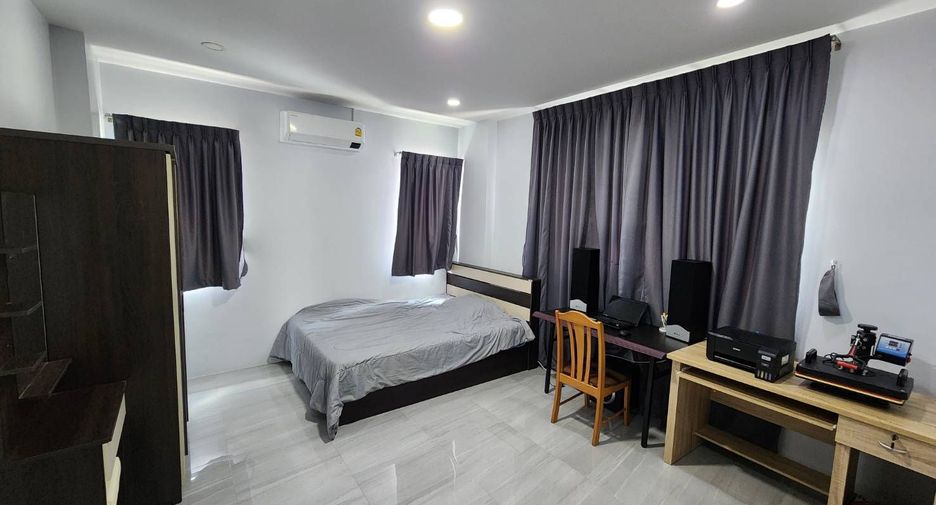 For sale 4 bedrooms house in Nong Khae, Saraburi