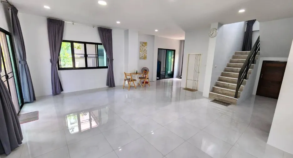 For sale 4 bedrooms house in Nong Khae, Saraburi