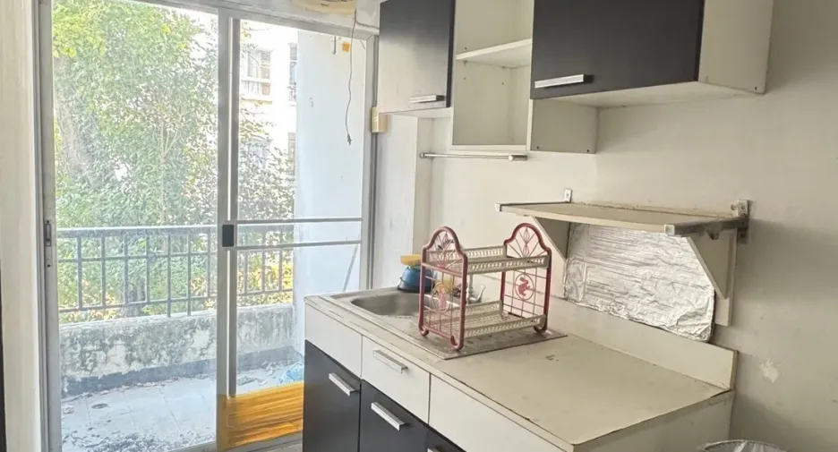 For sale 1 bed condo in Lam Luk Ka, Pathum Thani