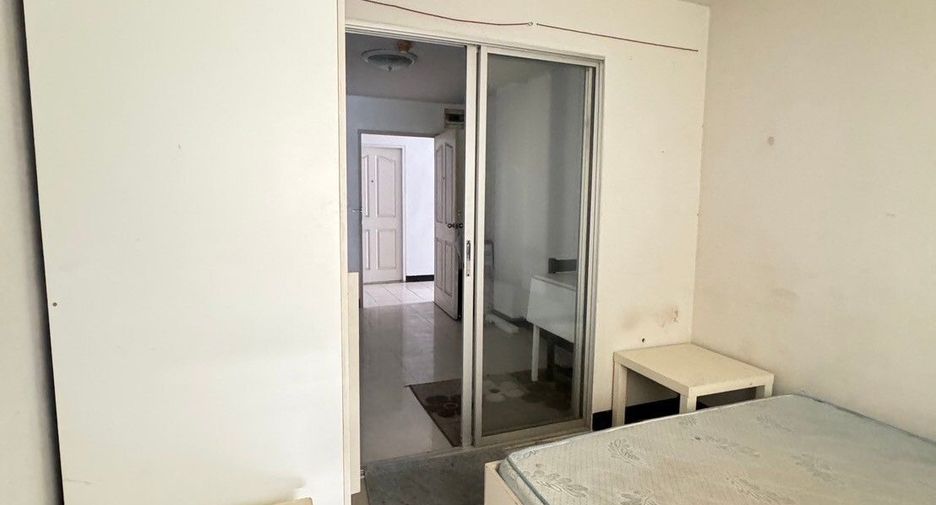 For sale 1 bed condo in Lam Luk Ka, Pathum Thani