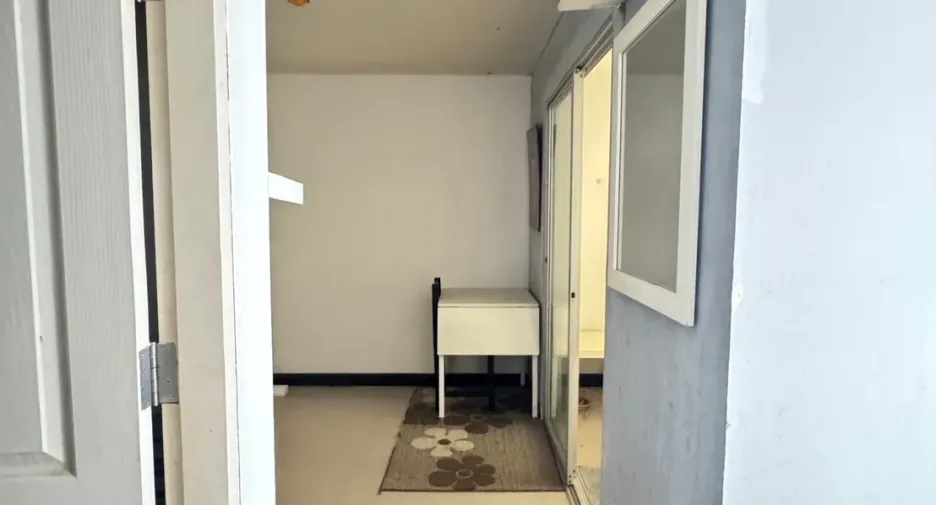For sale 1 bed condo in Lam Luk Ka, Pathum Thani