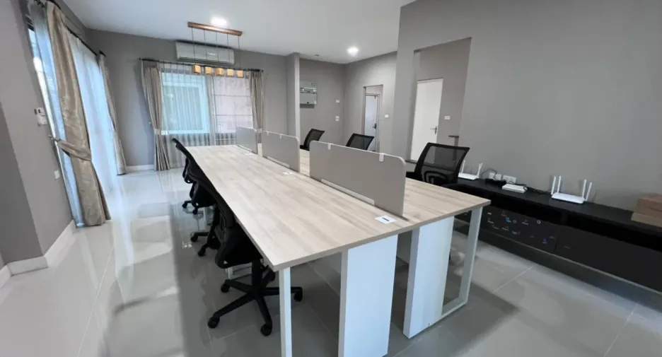 For sale 6 bedrooms house in Khan Na Yao, Bangkok