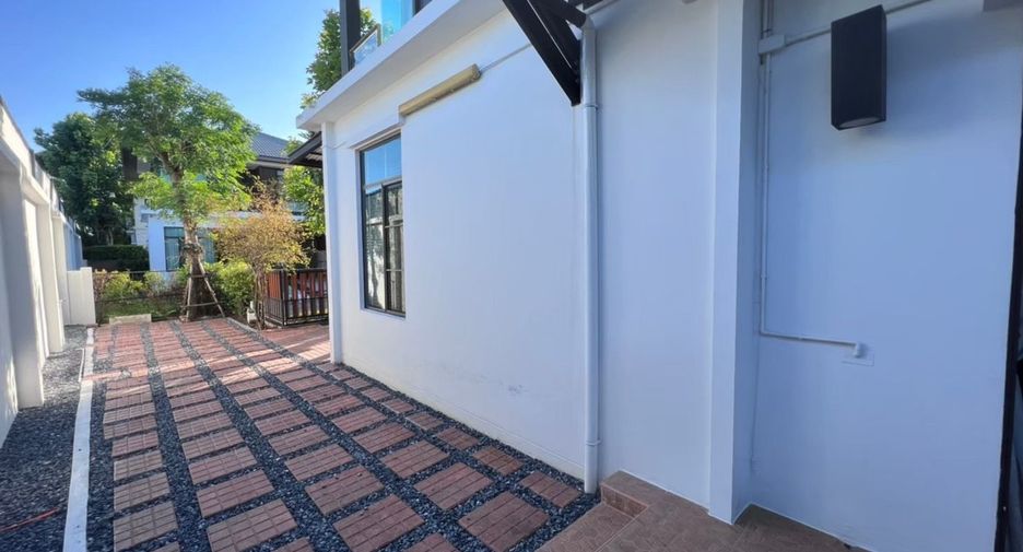 For sale 6 bedrooms house in Khan Na Yao, Bangkok