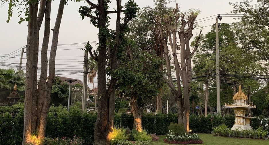 出售 5 卧室 独立屋 在 Bang Yai, Nonthaburi
