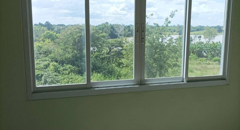 For rent 2 bedrooms townhouse in Chok Chai, Nakhon Ratchasima