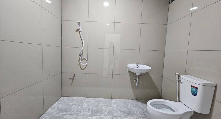 Gewerbefläche zum Kauf mit 6 Zimmer in Bang Kho Laem, Bangkok