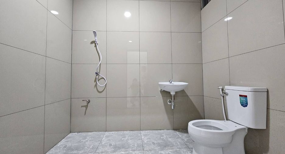 Gewerbefläche zum Kauf mit 6 Zimmer in Bang Kho Laem, Bangkok
