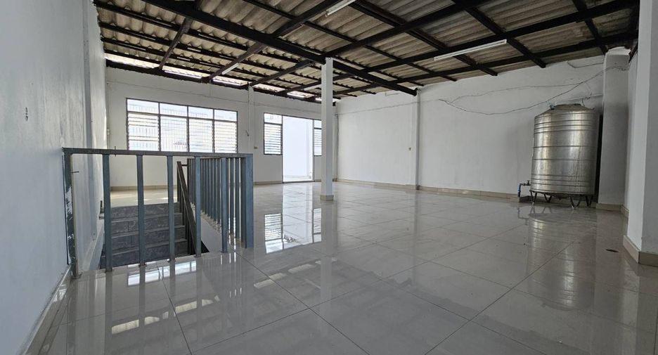 Gewerbefläche zum Kauf mit 6 Zimmer in Bang Kho Laem, Bangkok
