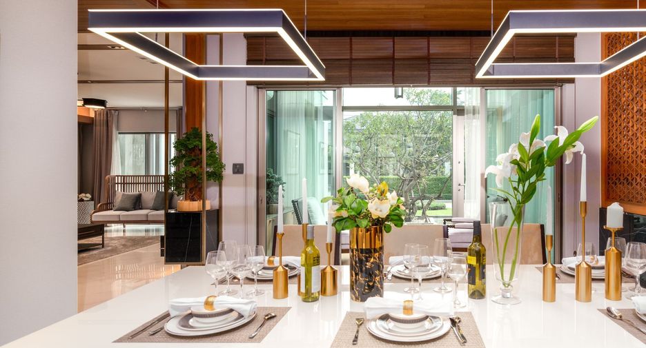 For sale 5 bedrooms house in Prawet, Bangkok