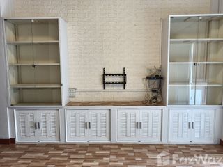 For sale 4 bedrooms townhouse in Khlong Sam Wa, Bangkok