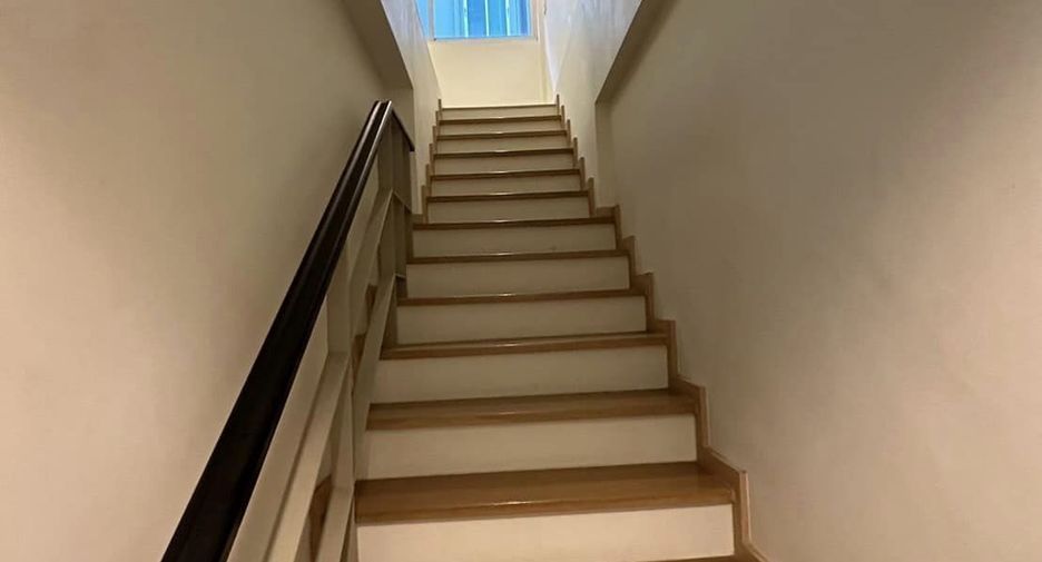 Reihenhaus zum Kauf mit 3 Zimmer in Suan Luang, Bangkok