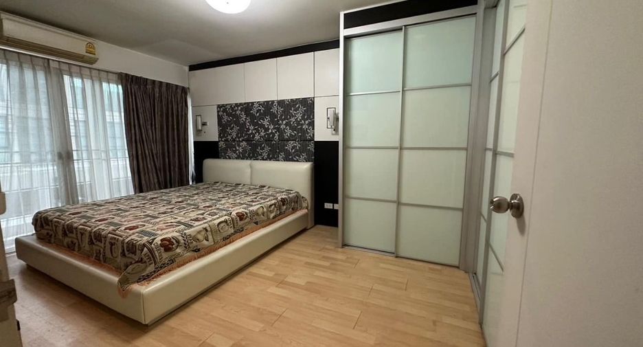 Reihenhaus zum Kauf mit 3 Zimmer in Suan Luang, Bangkok