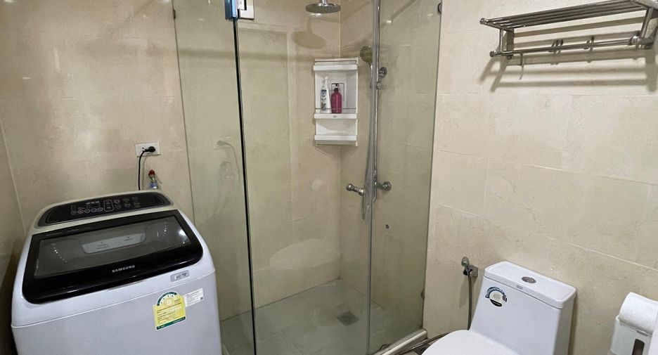 For sale 2 bedrooms condo in Watthana, Bangkok