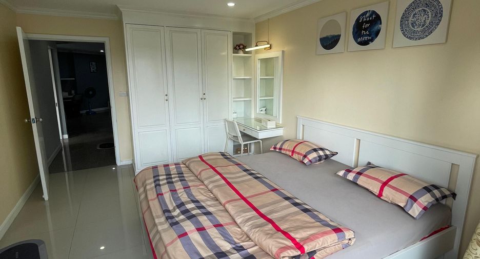 For sale 2 bedrooms condo in Watthana, Bangkok