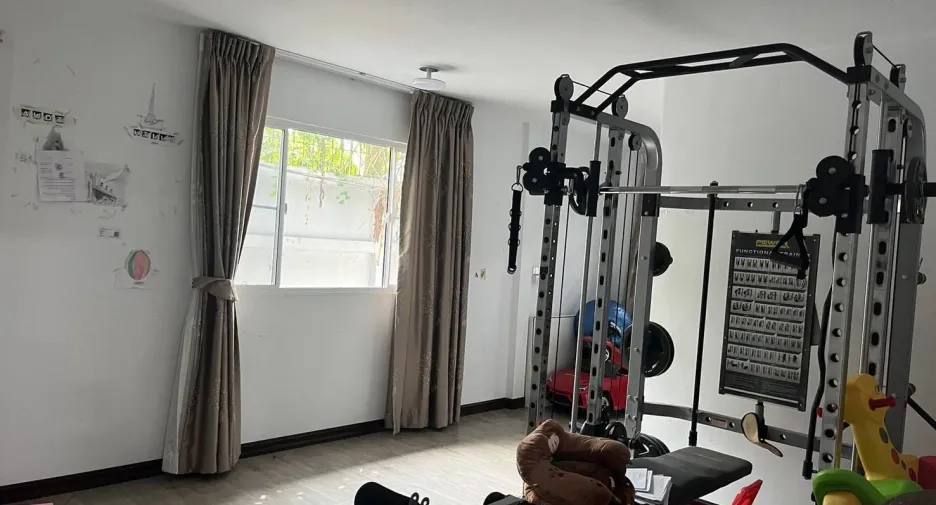 For sale 5 bedrooms house in Bang Khen, Bangkok