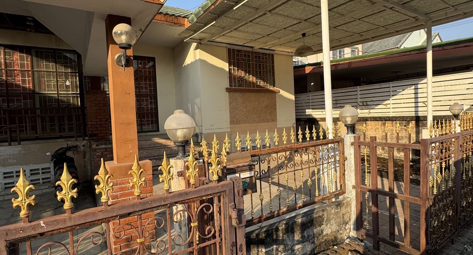 For sale 3 ベッドルーム house in Mueang Chon Buri, Chonburi