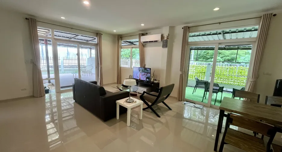 For rent 3 bedrooms house in Mueang Phuket, Phuket