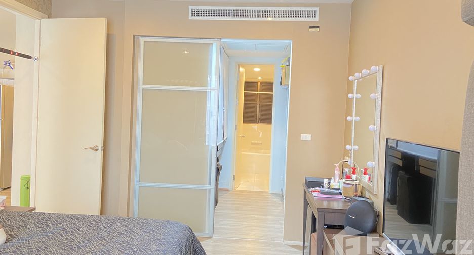 For sale 2 bedrooms condo in Huai Khwang, Bangkok