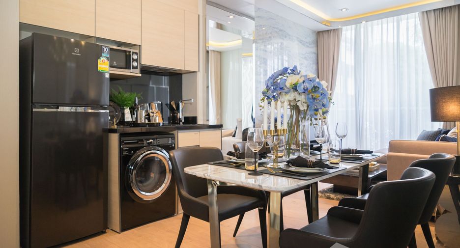 For sale 1 bed condo in Khlong Toei, Bangkok