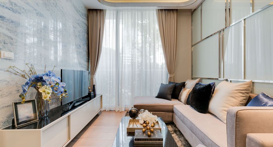 For sale 1 bed condo in Khlong Toei, Bangkok