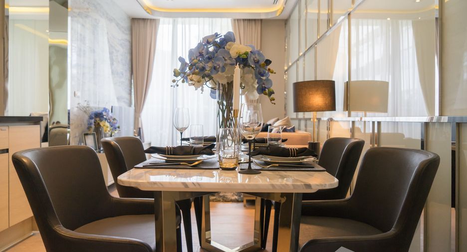 For sale 1 bed condo in Khlong Toei, Bangkok