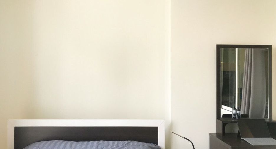 For sale 1 bed condo in Huai Khwang, Bangkok