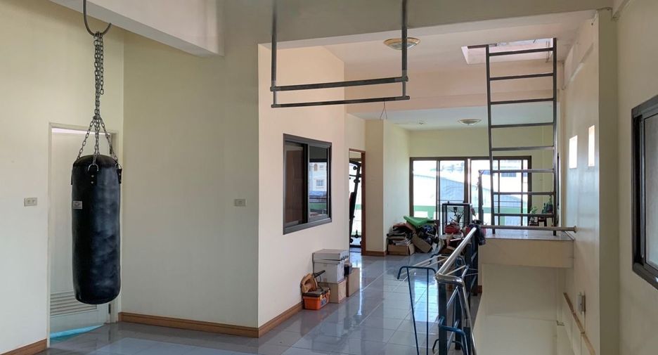 ขาย 5 ห้องนอน ออฟฟิศ ใน หนองหาน, อุดรธานี