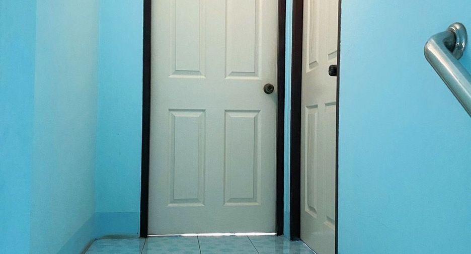 For sale 2 bedrooms townhouse in Mueang Sakon Nakhon, Sakon Nakhon