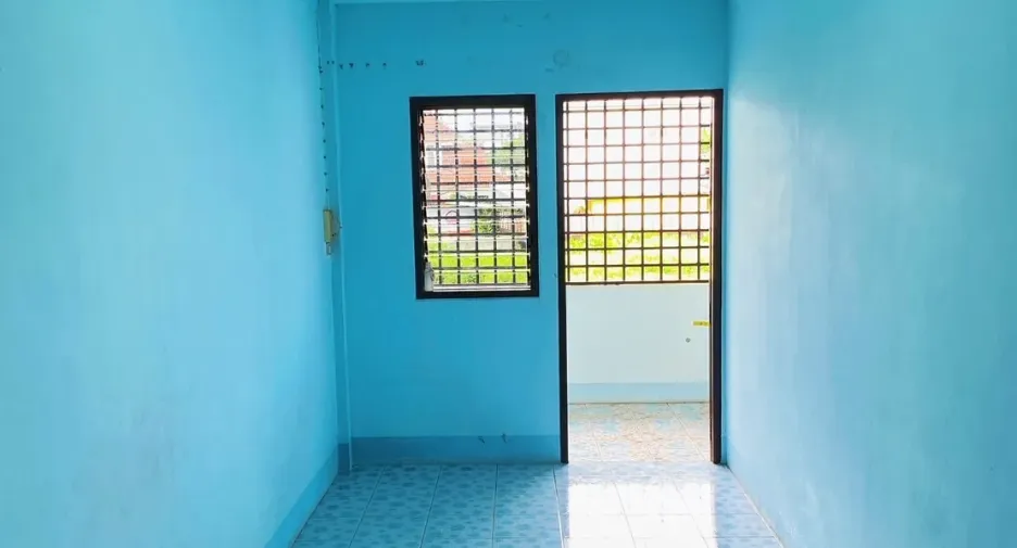 For sale 2 bedrooms townhouse in Mueang Sakon Nakhon, Sakon Nakhon