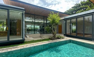 For sale 3 bedrooms villa in Thalang, Phuket