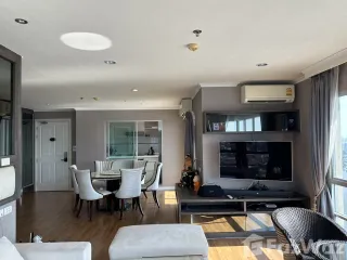 Condo en venta y en alquiler de 3 habitaciones en Yan Nawa, Bangkok