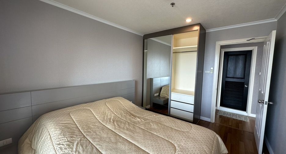 For sale and for rent 3 bedrooms condo in Yan Nawa, Bangkok