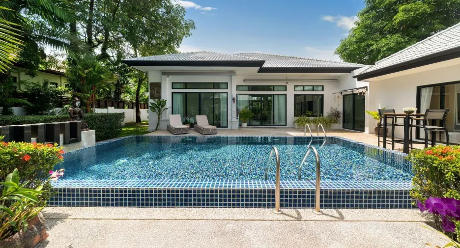For rent 5 bedrooms villa in Thalang, Phuket