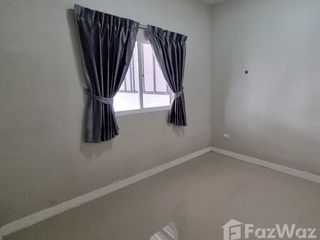 Casa adosada en venta y en alquiler de 4 habitaciones en Krathum Baen, Samut Sakhon