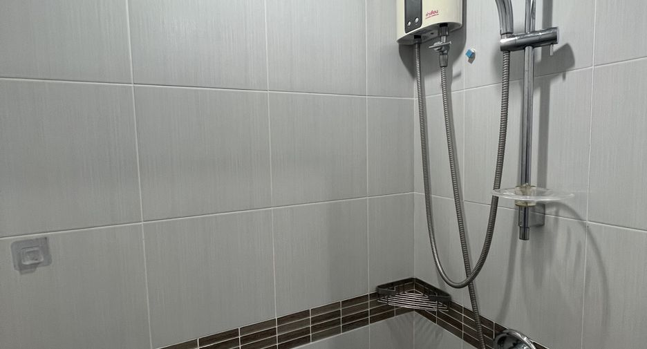 For sale 1 bed condo in Mueang Udon Thani, Udon Thani