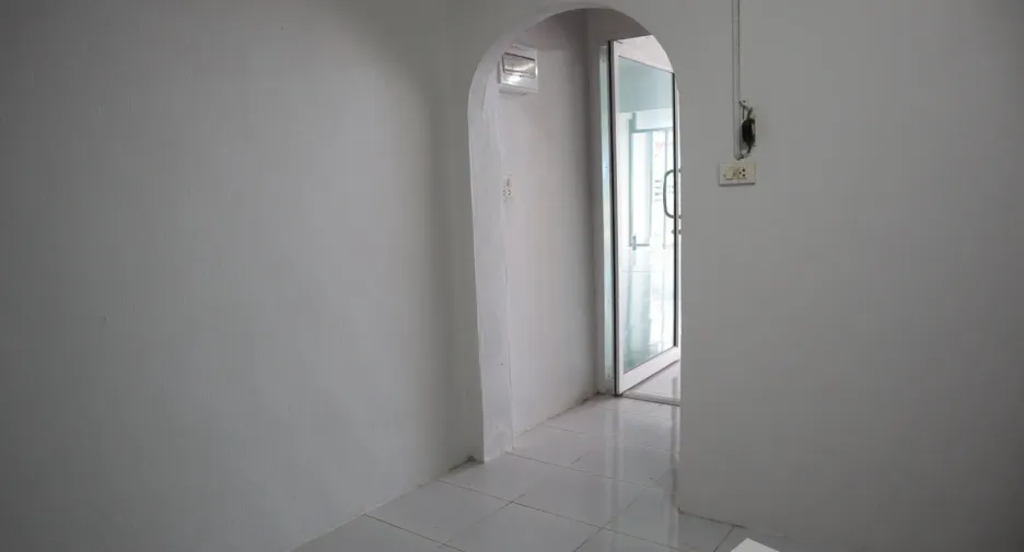 ขาย 2 ห้องนอน ทาวน์เฮ้าส์ ใน เมืองกาญจนบุรี, กาญจนบุรี