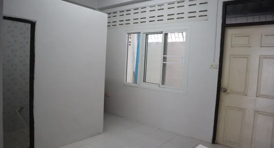 ขาย 2 ห้องนอน ทาวน์เฮ้าส์ ใน เมืองกาญจนบุรี, กาญจนบุรี