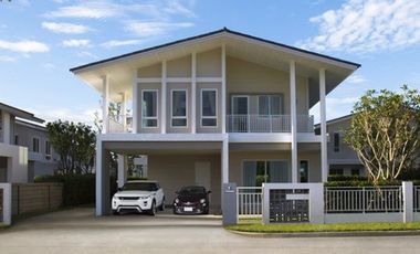 For sale 4 bedrooms house in Khlong Sam Wa, Bangkok