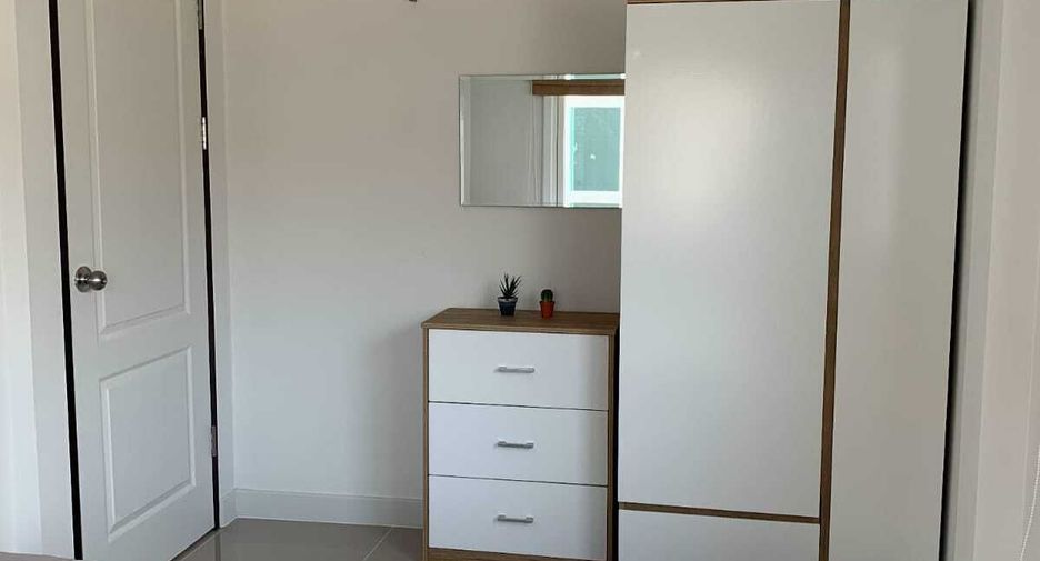 For rent 3 bedrooms townhouse in Mueang Phuket, Phuket