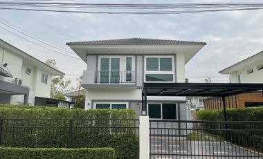 For rent 4 ベッドルーム house in Lam Luk Ka, Pathum Thani