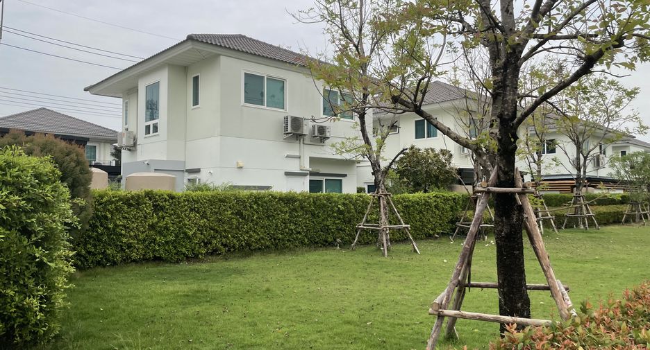 For rent 4 ベッドルーム house in Lam Luk Ka, Pathum Thani