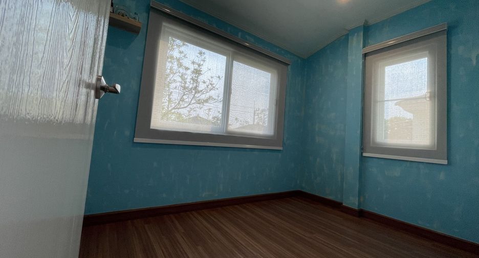 For rent 4 ベッドルーム house in Lam Luk Ka, Pathum Thani